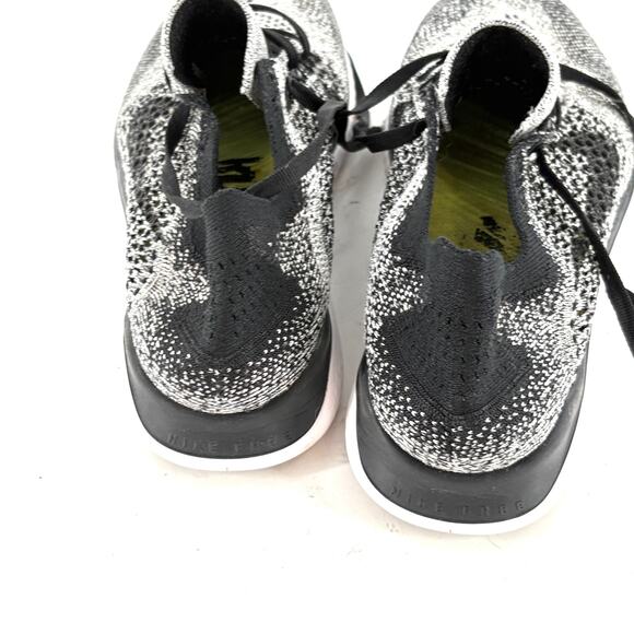 Nike Free Run Flyknit 2018 Mens Road Running Sneakers 7 Black White Shoes main image 4
